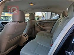 Ford Taurus